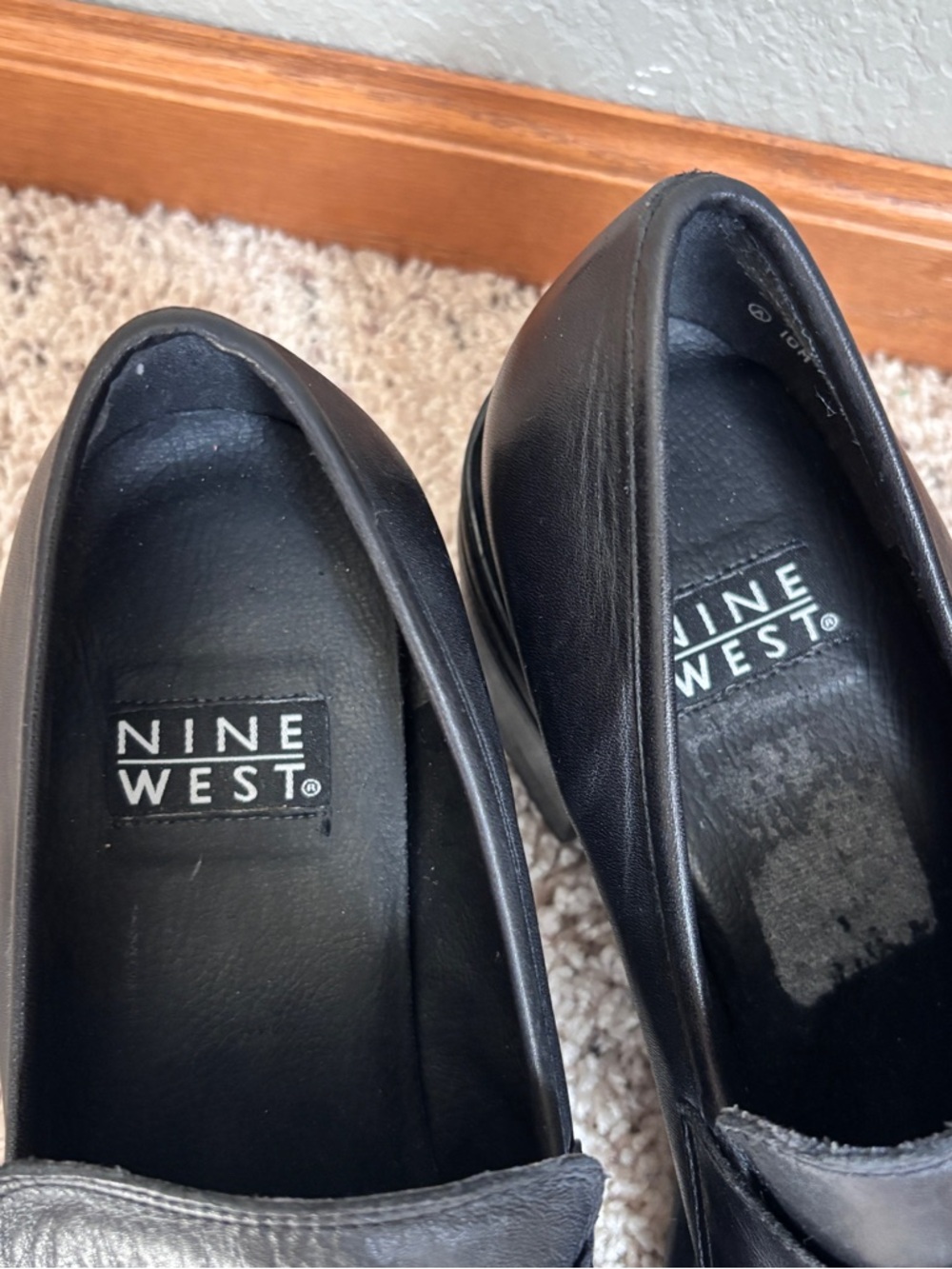 Nine West Black Women's Chunk Loafers with Block Heel 10M - Picture 5 of 9